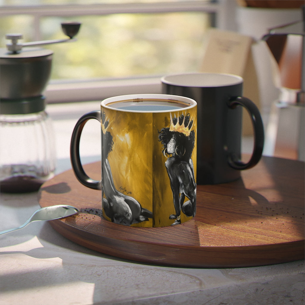 Naturally Queen VIII GOLD Magic Mug