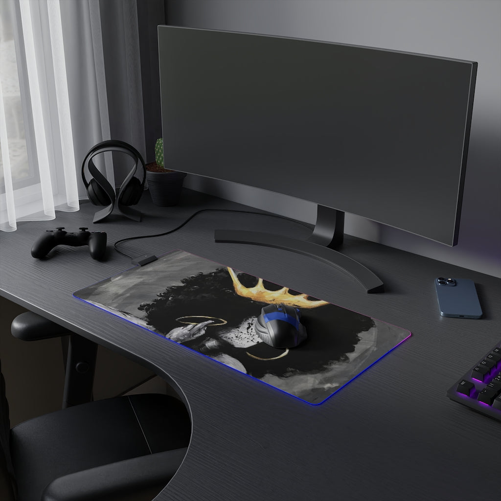 Naturally Queen VI LED Gaming Mouse Pad