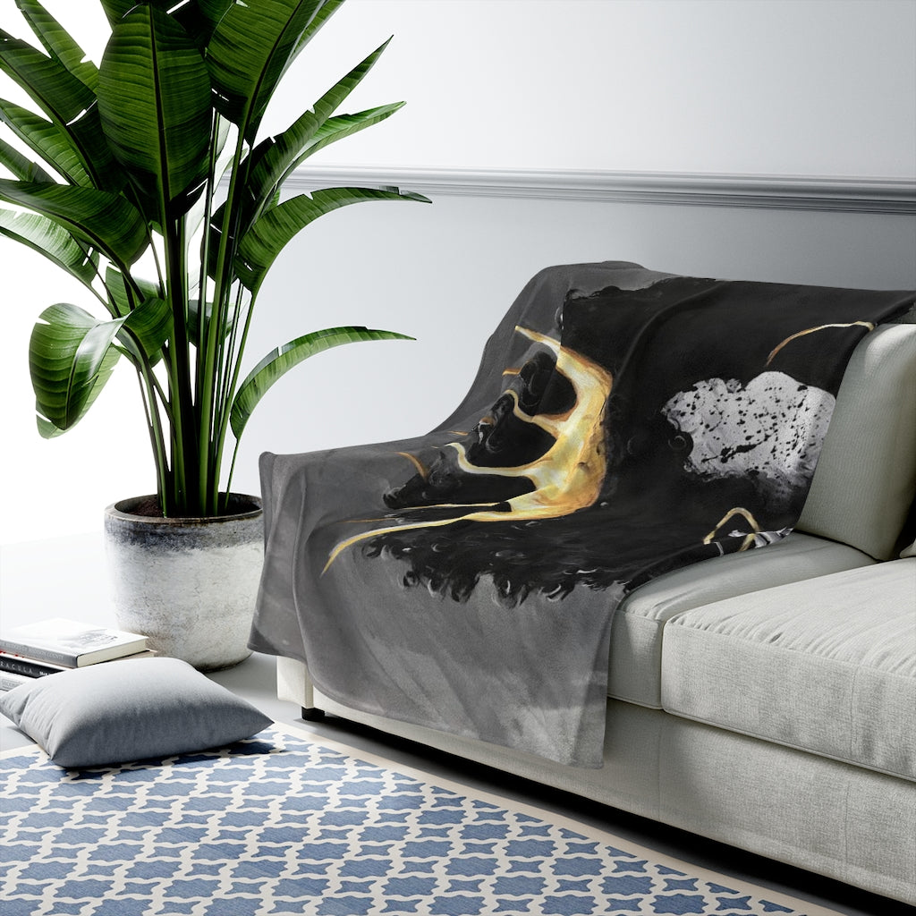Naturally Queen VI Velveteen Plush Blanket