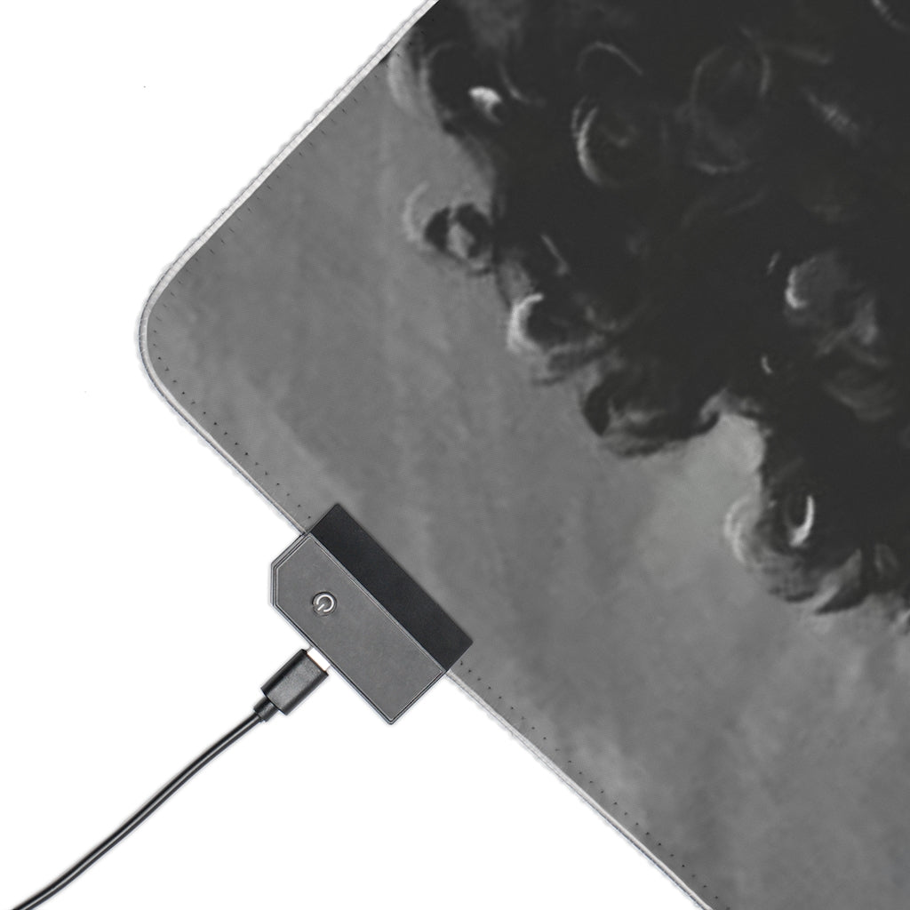 Naturally Queen VI LED Gaming Mouse Pad