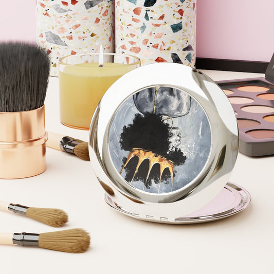 Naturally Queen XXII Compact Travel Mirror